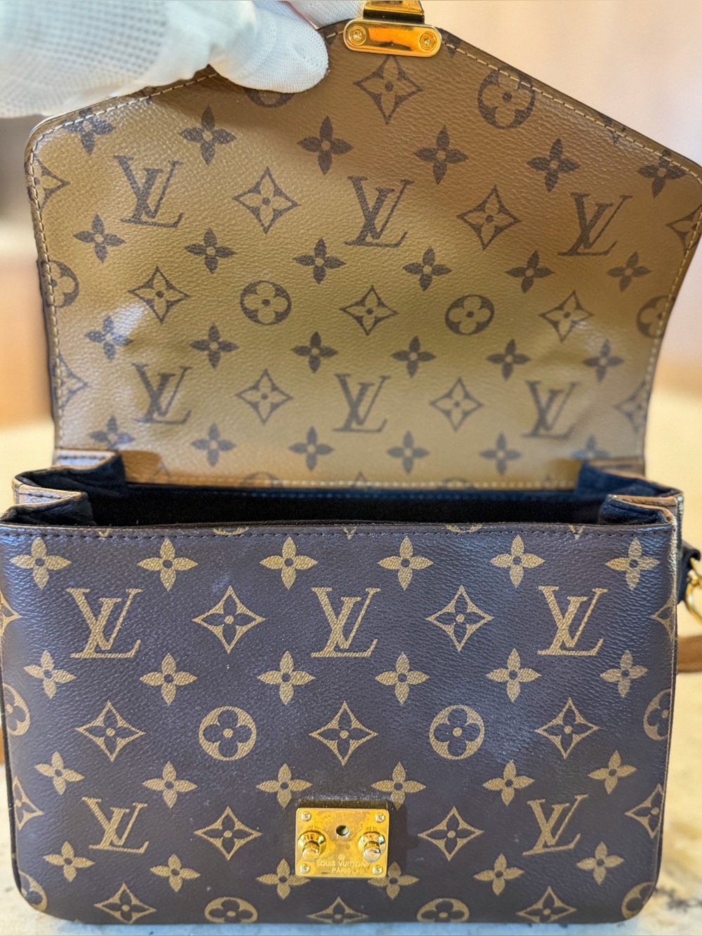 Louis Vuitton Reverse Pochette Metis - Picture 11 of 15